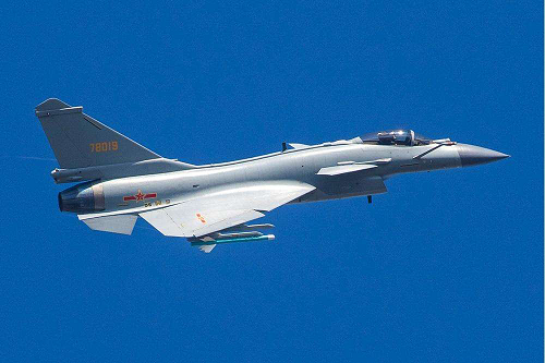 MgAl2O4 transparent ceramics are used in aircraft infrared fairing materials