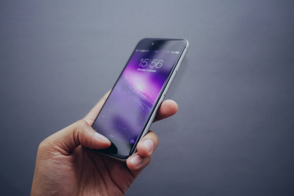 smartphone cover glass materials