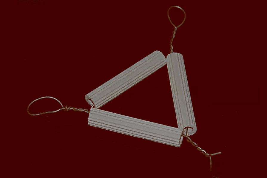 Crucible triangle